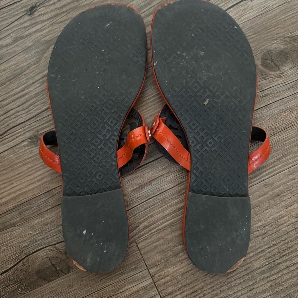 Tory Burch Patent Orange Miller Sandals Size 9.5 - Picture 5 of 6